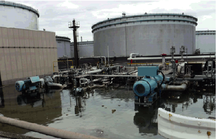 冠水した製油所敷地(2019年10月台風)