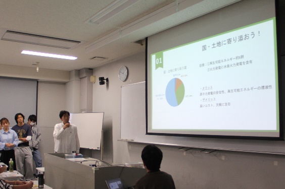 D班の発表の様子