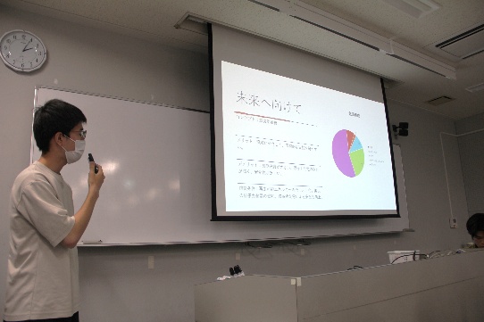 E班の発表の様子